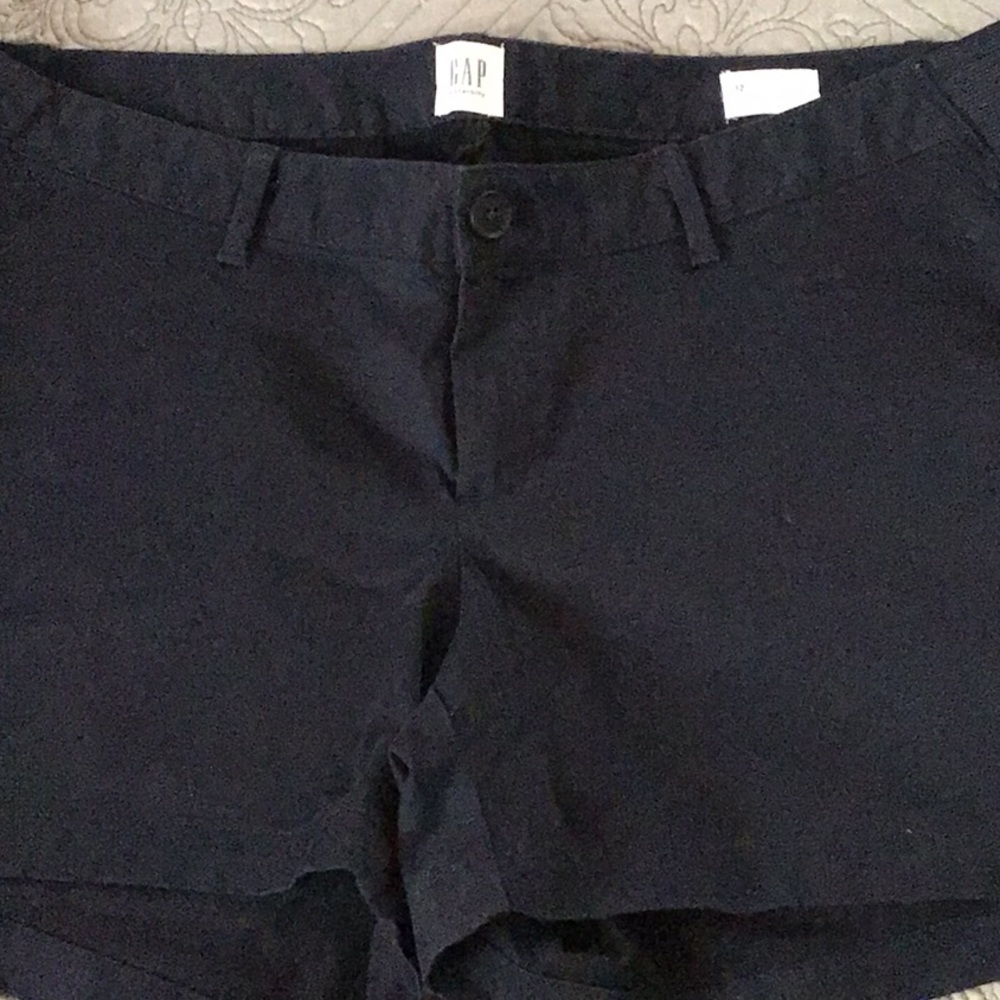 Navy gap maternity shorts